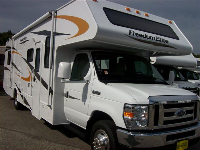 New 2010 Fourwinds Freedom Elite 31R Class C For Sale